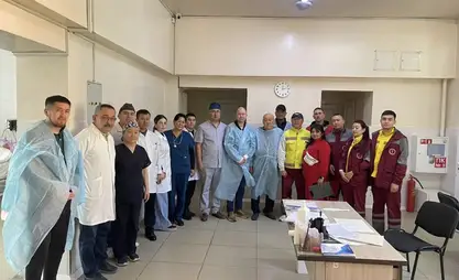 Пострадавшего в ДТП в Баткене военнослужащего спецбортом доставили в Бишкек