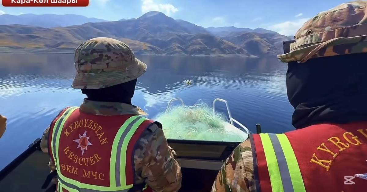 Из Токтогульского водохранилища извлекли 12,1 тыс. метров сетей