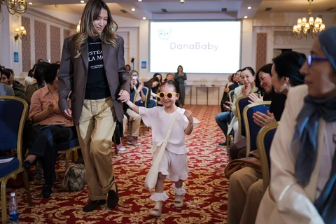 Модный показ.jpg