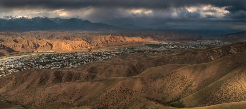 Naryn_overlook