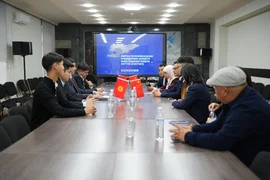 Национальное агентство по инвестициям обсудило сотрудничество с делегацией из Гонконга-1.jpg