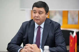 Национальное агентство по инвестициям обсудило сотрудничество с делегацией из Гонконга-2.jpg