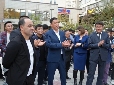 PHOTO-2025-10-24-21-57-54.jpg