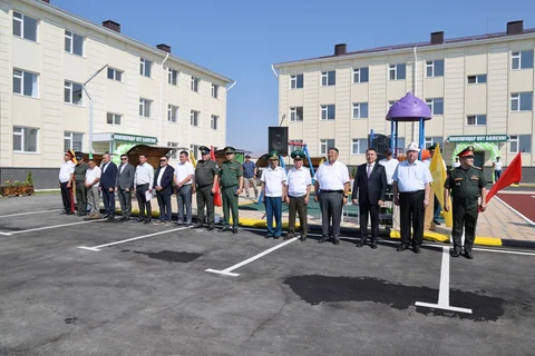 Тамчы_вручение ключей_17.JPG