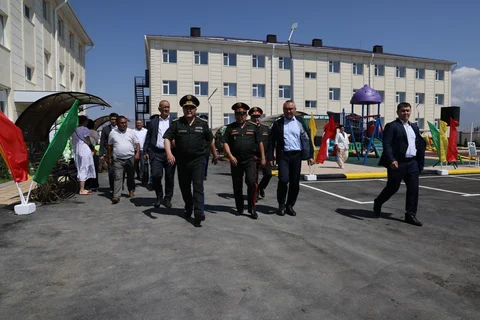 Тамчы_вручение ключей_33.JPG