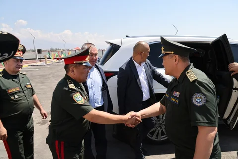 Тамчы_вручение ключей_38.JPG