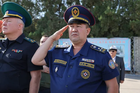 В «Ата-Бейите» почтили память военнослужащих, погибших при защите госграницы (23).jpeg