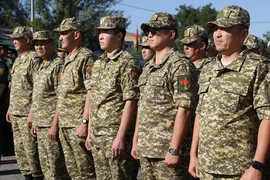 В «Ата-Бейите» почтили память военнослужащих, погибших при защите госграницы (30).jpeg