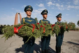 В «Ата-Бейите» почтили память военнослужащих, погибших при защите госграницы (27).jpeg