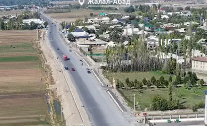 На автодороге Комсомол — Барпы — Турк-Абад укладывают асфальт