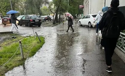 Власти назвали причины подтоплений улиц в Бишкеке