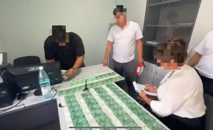 В Джалал-Абадской области за поборы и взяточничество уволен ряд директоров школ