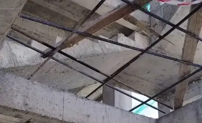 Строительство пятиэтажного здания в Оше приостановлено из-за нарушений безопасности