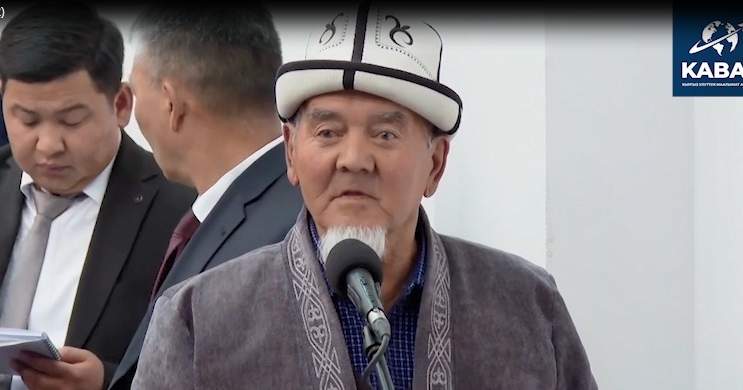 Президент поручил присвоить больнице в Ак-Татыре имя погибшего военнослужащего