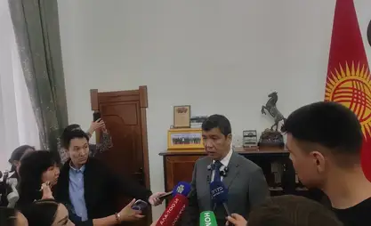 В Бишкеке с 1 июля вводят только безналичную оплату в автобусах