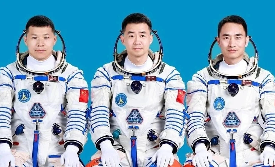 WhatsApp Image 2025-11-13 at 18.38.47.jpeg