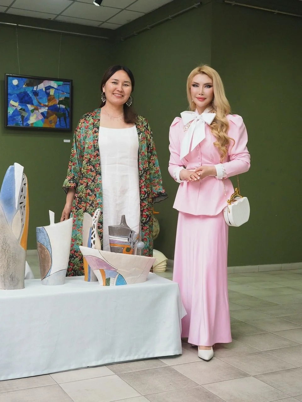 {{ item.title }}
