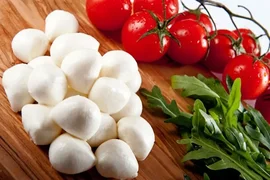 _приготовить сыр моцарелла дома.webp