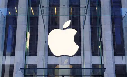 Акции Apple упали после презентации iPhone 17