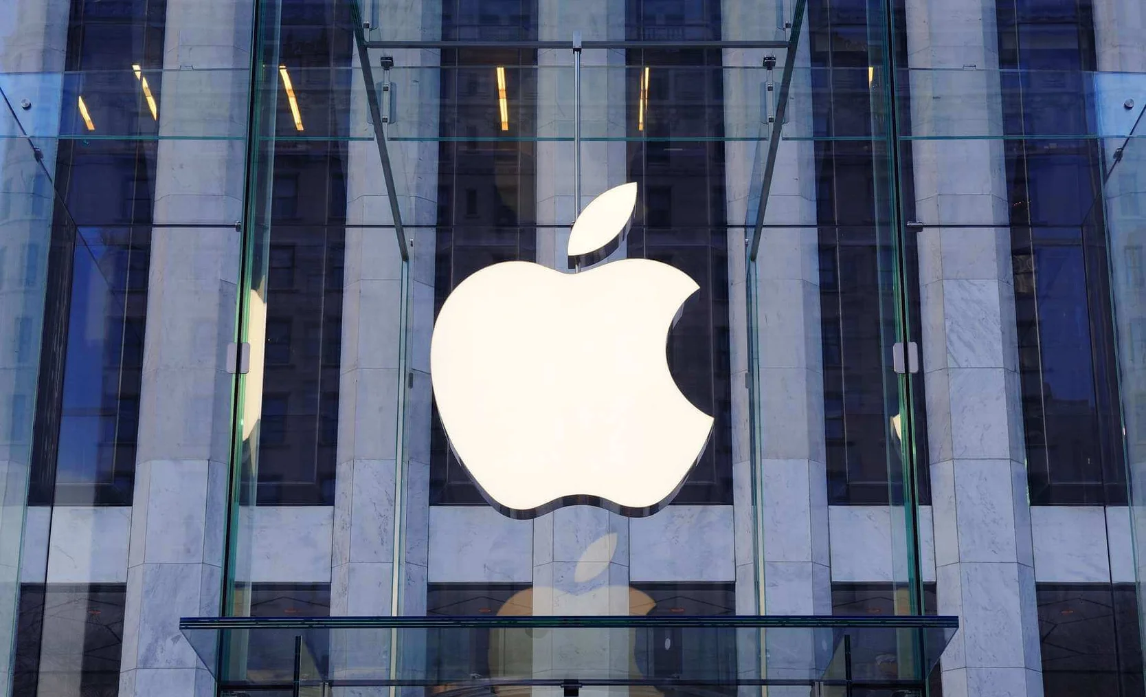 apple-istoriya-uspekha-kompanii-apple.jpg
