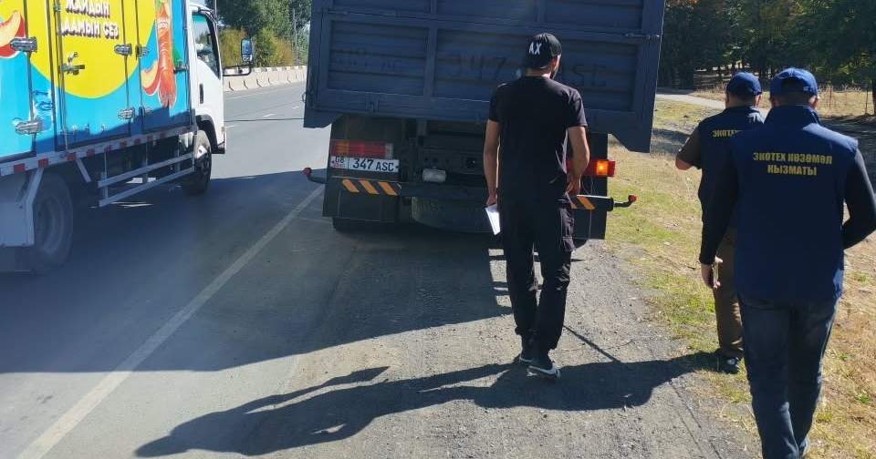 В Московском районе за вредные выбросы автовладельцев оштрафовали на 68 тыс. сомов