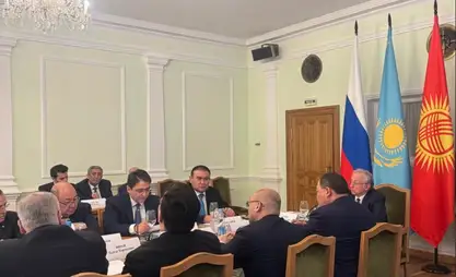 Замглавы МИД КР поднял вопросы защиты прав мигрантов на встрече в Москве