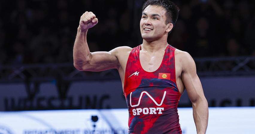 Эрназар Акматалиев вышел в полуфинал чемпионата мира по борьбе в Астане