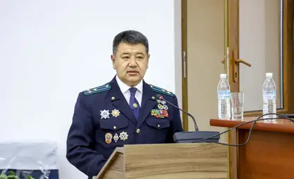 Самат Исабеков освобожден от должности председателя Государственной таможенной службы