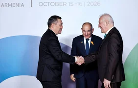 e4c407b7-8f4c-4748-8b37-63e7f6082b8d.jpg