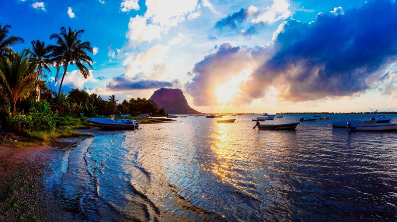 faq-mauritius__main_____shutterstock_529775149.o7cnkfbw4gns.jpg