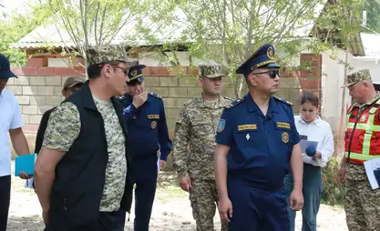 Чыныбаев ознакомился с работами по защите от селей в Манасе и ремонтом пожарной части