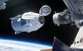 Корабль Crew Dragon с четырьмя туристами состыковался с МКС