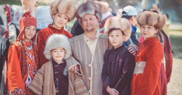 Семейные ценности в Кыргызстане: жильё, поддержка и новые взгляды на брак
