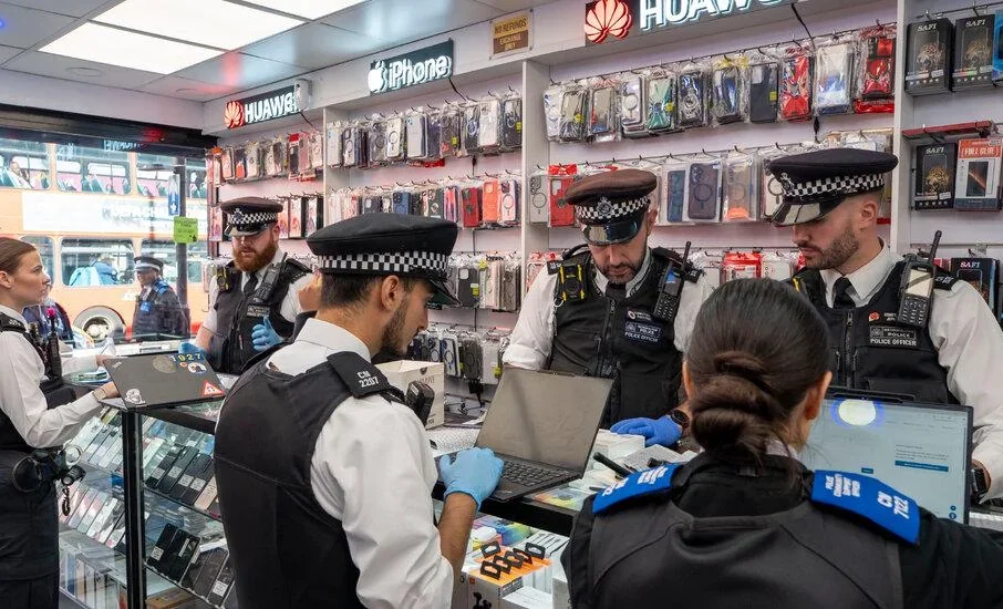 london-became-a-global-hub-for-phone-theft-now-we-know-why-v0-87x3y9OXnXOnWQx-p6U4jCoEvCVDePlMvSO3llb0O04.webp