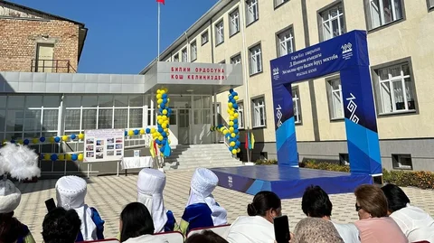 mektep_2_4YqPR.max-2560x1440.format-webp.jpegquality-90.webp