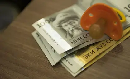Государство выплатило почти 179 млн сомов пособий новорожденным за 4 месяца