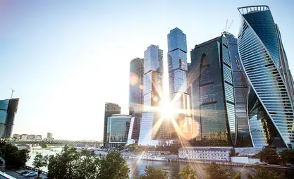 Путин поручил правительству решить вопросы адаптации мигрантов в России