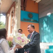 ots-secretary-_9CJQhXR.max-2560x1440.format-webp.jpegquality-90.webp