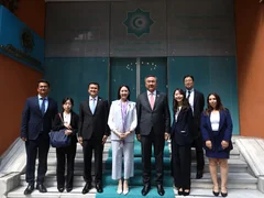 ots-secretary-_ZWY6ixd.max-2560x1440.format-webp.jpegquality-90.webp