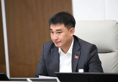 photo_5280813314827034423_x.jpg