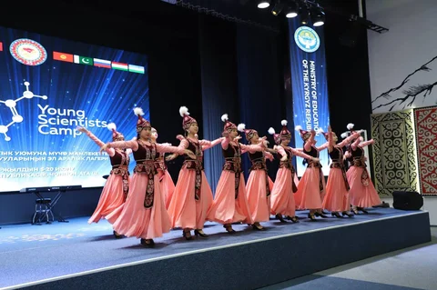 photo_5400328008268191662_y.jpg