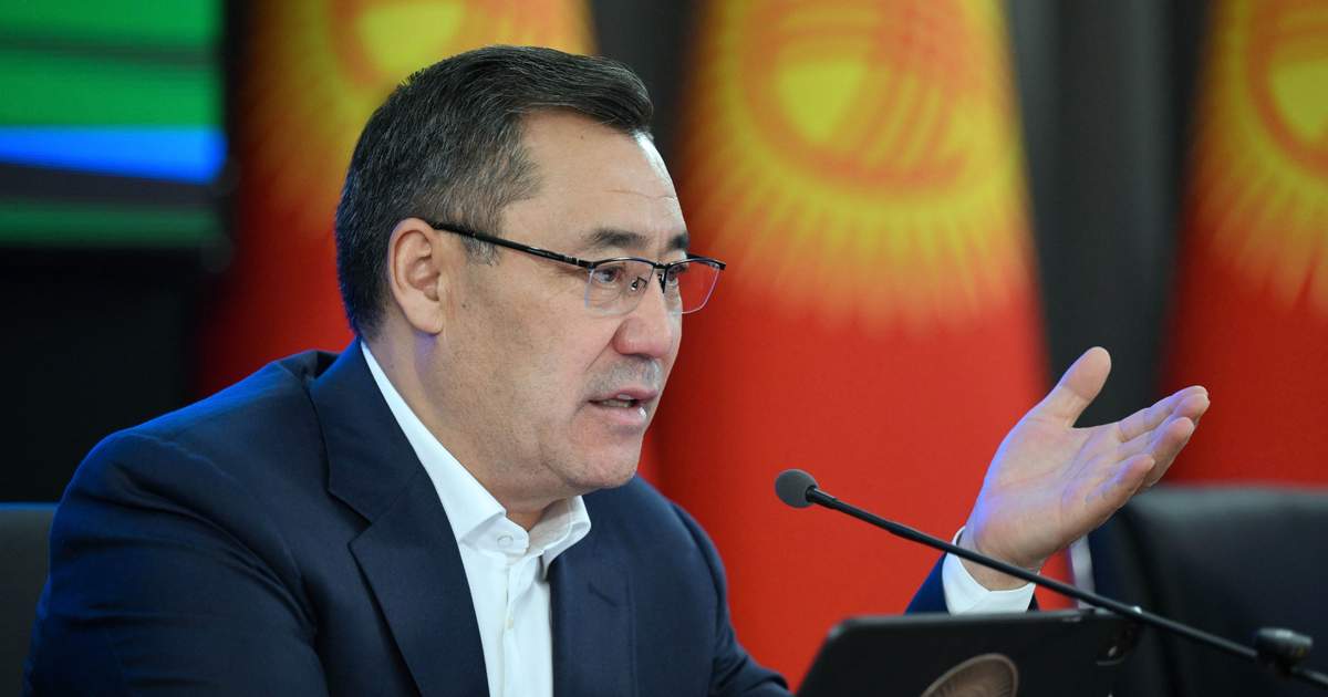 Садыр Жапаров призвал местные власти активнее работать с жителями