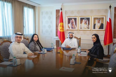 عقد الجولة الأولى من المشاورات السياسية بين مملكة البحرين وجمهورية قرغيزستانعُقدت الجولة الأولى من المشاورات السياسية بين وزارة خارجية مملكة البحرين ووزارة خارجية جمهورية قرغيزستان الصديقة، اليوم عبر تقنية ا.jpg