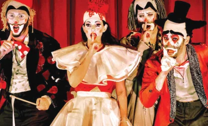 stage-christos-kechris-arlecchino-beppe-peppe-pagliacci-leoncavallo-greek-national-opera-music-660x330.jpg