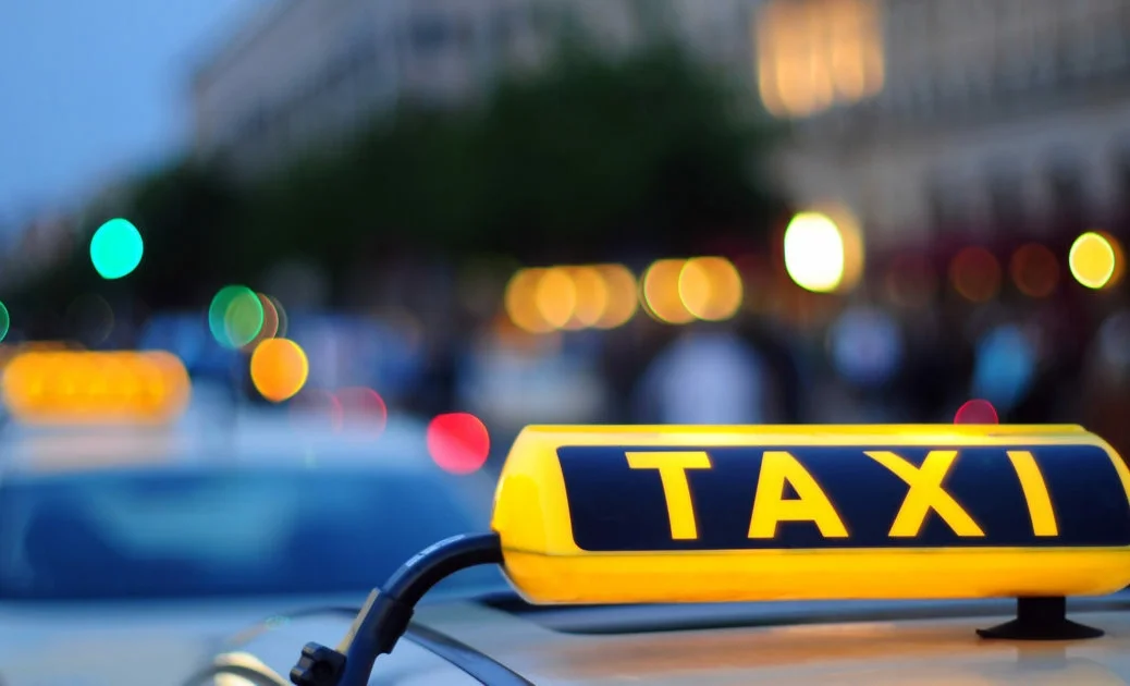 taxi-1200x630.2e16d0ba.format-webp.fill-1668x1014.webp