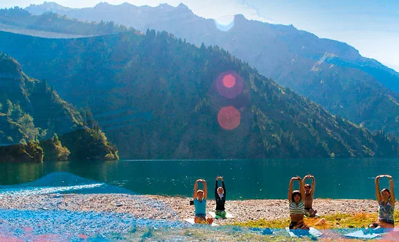yoga-tour-sary-chelek.jpg