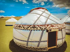 yurta-pod-zakaz-kyrgyzstan.jpg